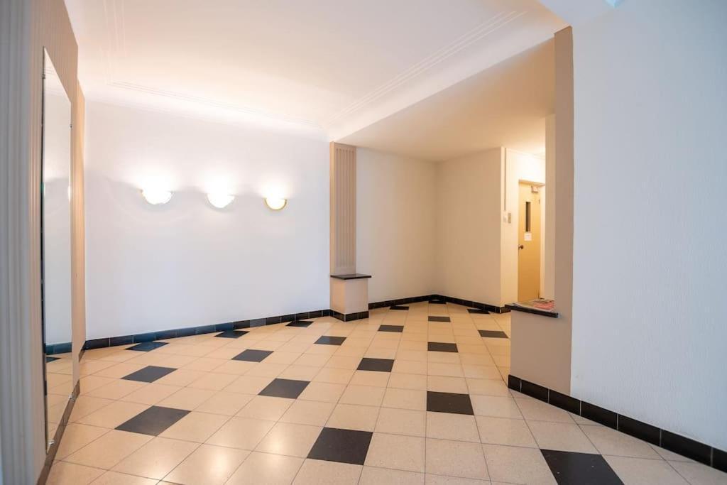 Appartement Spacious For 7 People Oostende